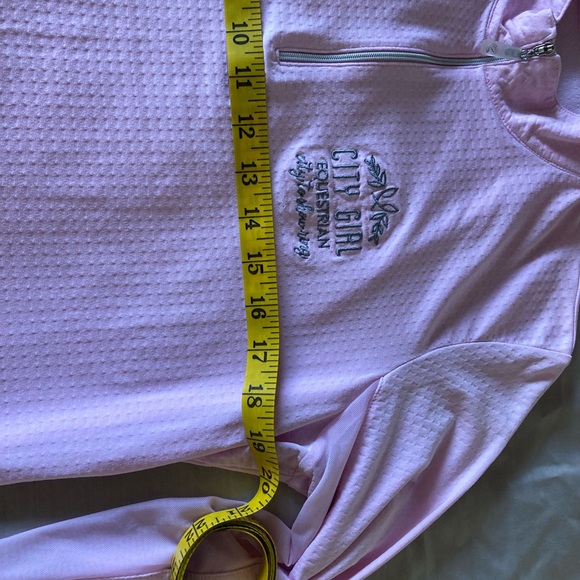 Bette & Court Sunshirt in true pink. 1/4 zip. Size Large - Picture 4 of 6